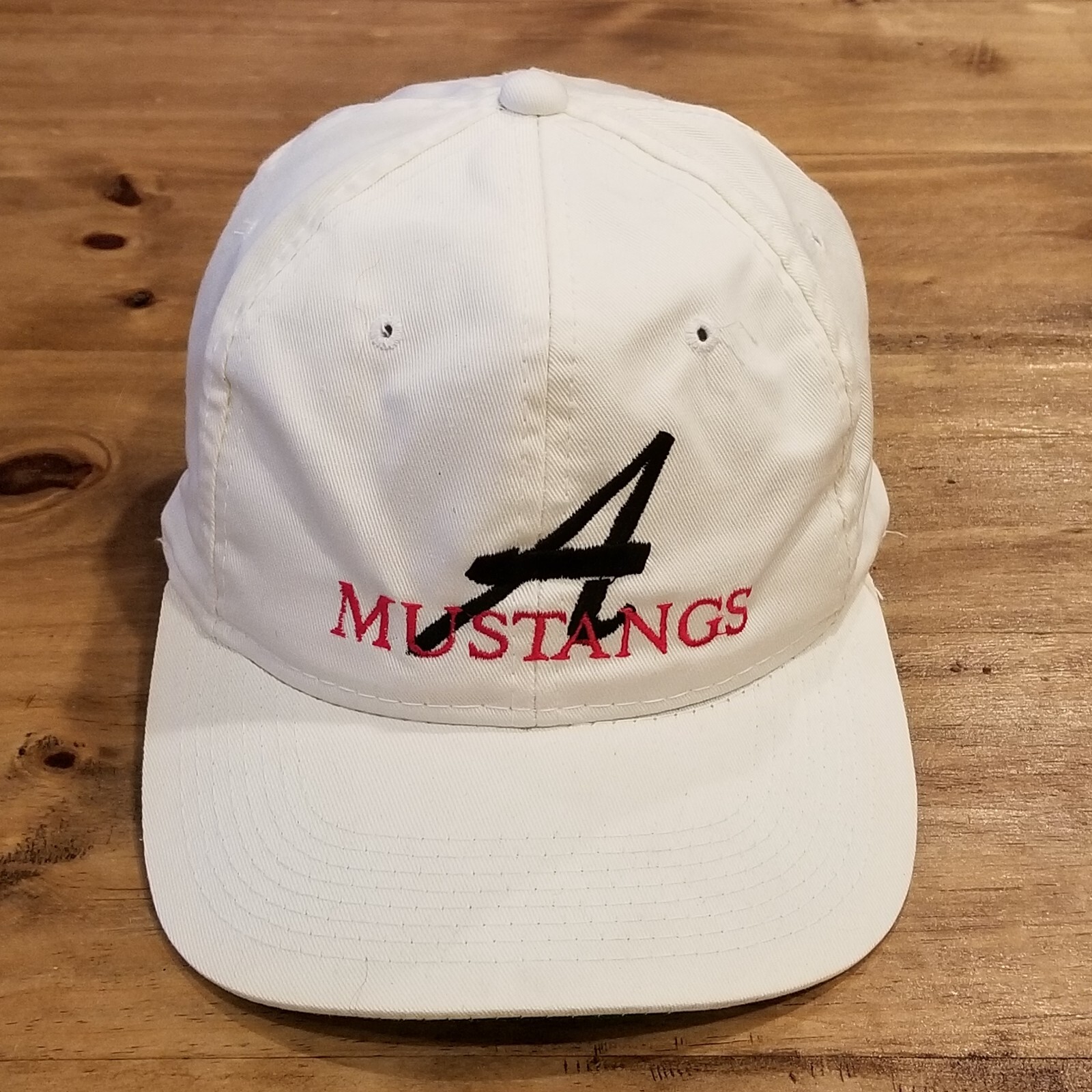 Vintage A Mustangs Hat Cap Snapback White Youngan One Size Adjustable