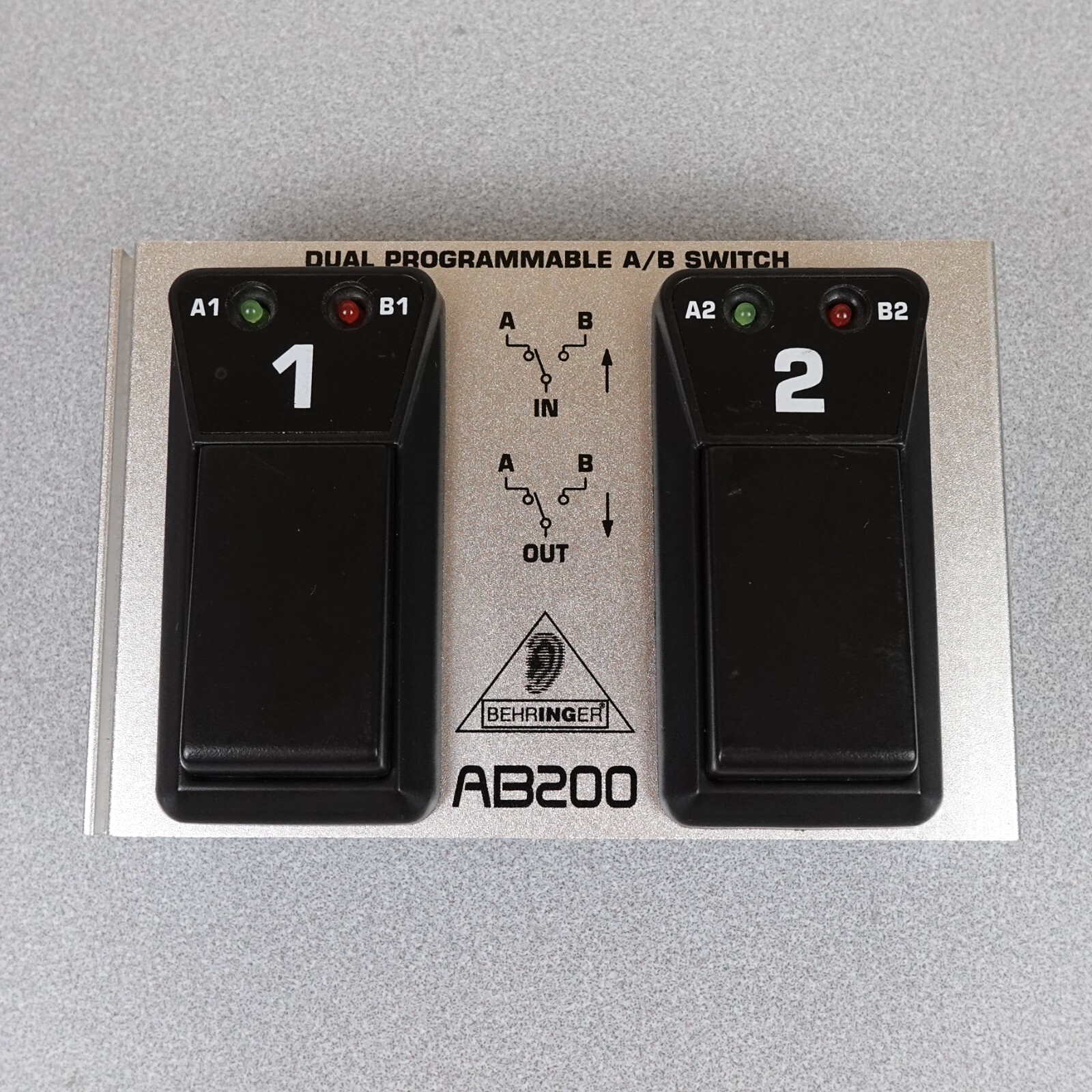 BEHRINGER AB200 A/Bスイッチ Behringer Dual A/B Switch AB200 Ultra Flexible Dual