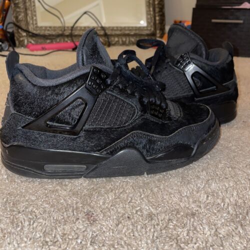 Size 8 - Jordan 4 Retro x Olivia Kim No Cover 2019 Size 8 - Jordan 4 Retro x Olivia Kim No Cover 2019