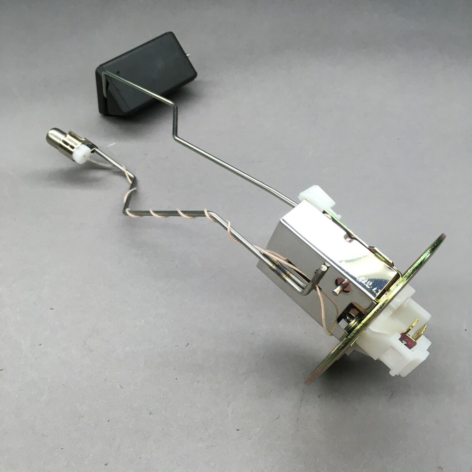 83320-29428 sensor fuel level sender gage assy for CHASER 83320-29428 sensor fuel level sender gage assy for CHASER