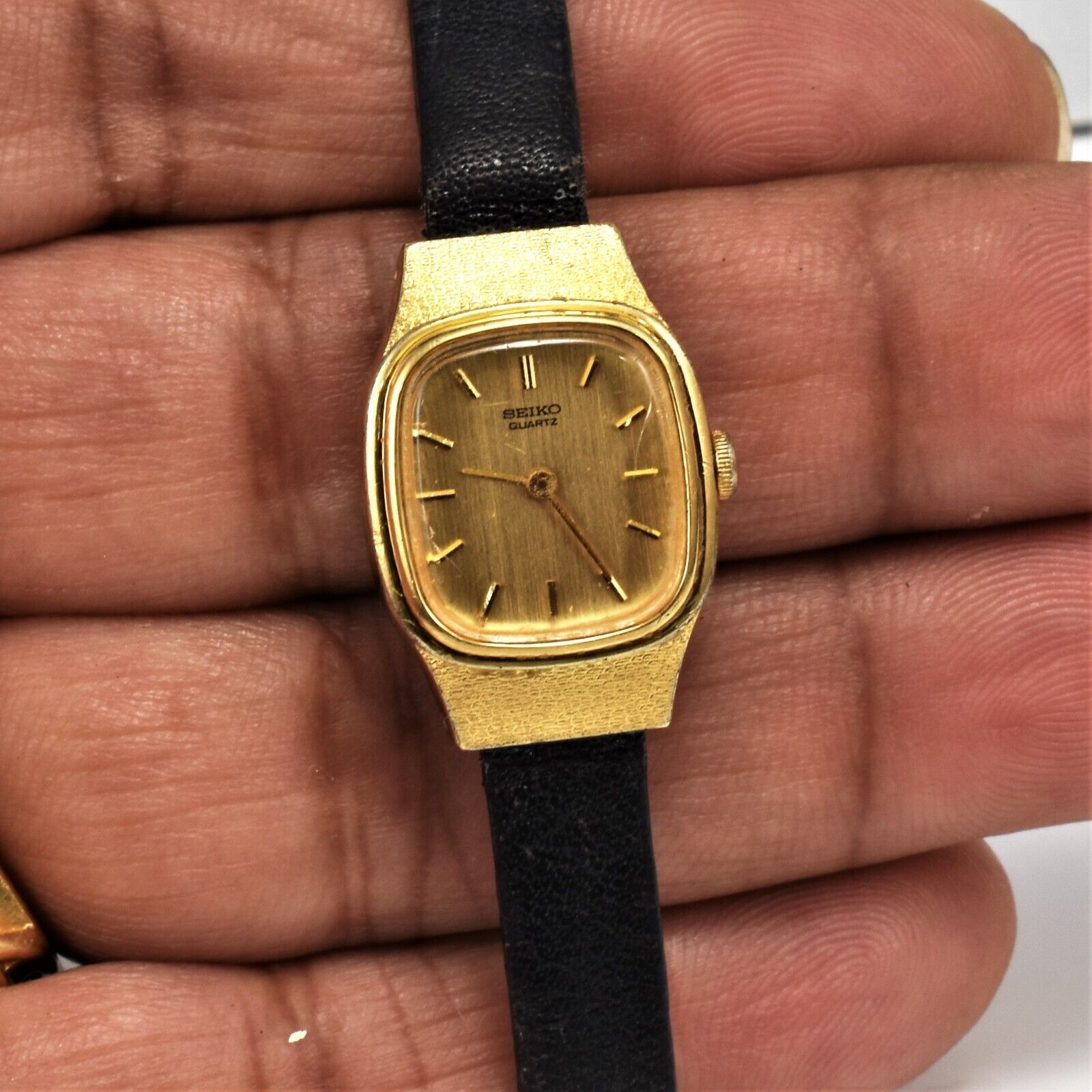 Vintage 1985 Seiko Quartz Gold SGP Square Women Watch Vintage 1985 Seiko Quartz Gold SGP Square Women Watch