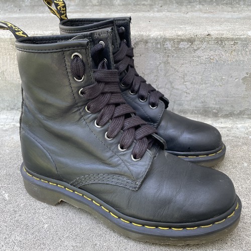 ショートブーツ・ブーティ DR. MARTENS Woman Flat ankle boots Black 13512006 Dr. Martens Ankle Boots Women Leather Black | B-Exit – B