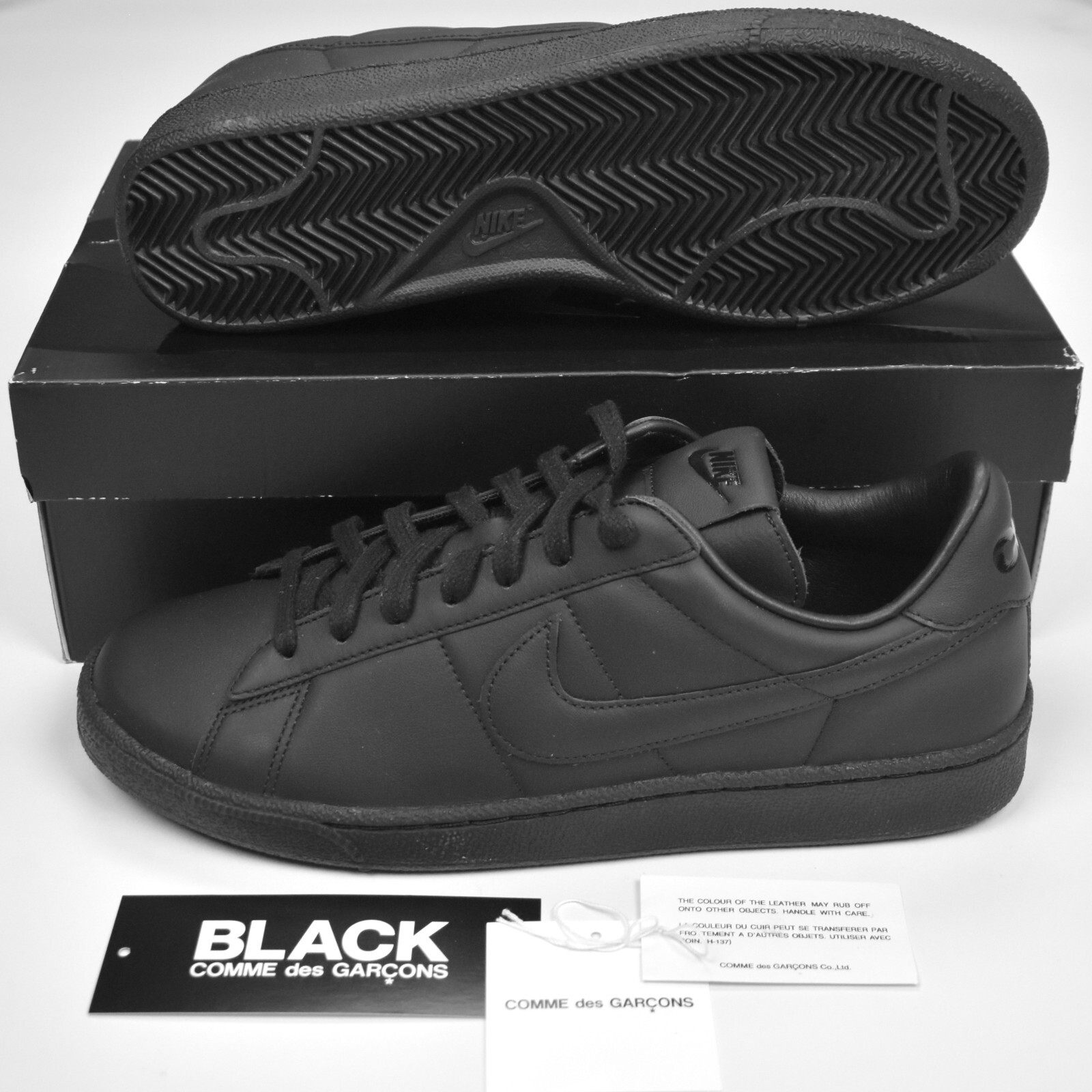 nike black leather tennis shoes