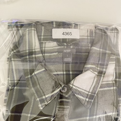 Aerie Flannel Shirt Women Small S Green White Plaid Collared Button Up Soft Cozy