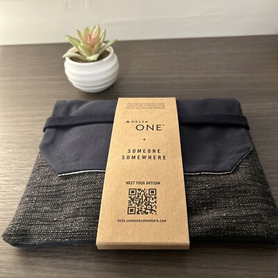 Delta Airlines FIRST CLASS DELTA ONE Amenity Kit / Necessaire First Class Delta