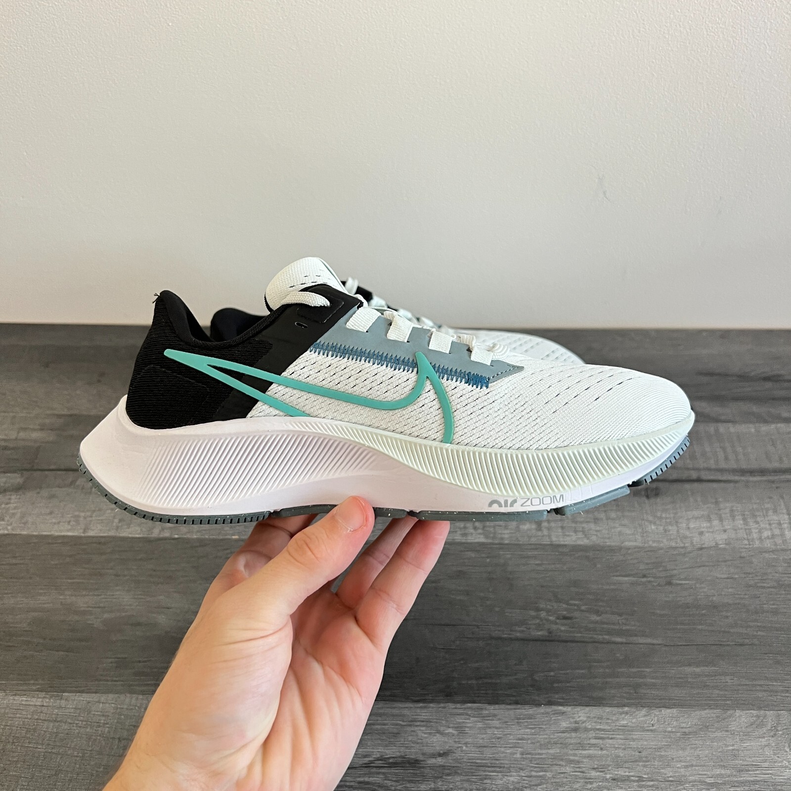 スパイク・シューズ Nike Air Zoom Pegasus 38 Nike Pegasus 38 Men's Road Running Shoes. Nike LU