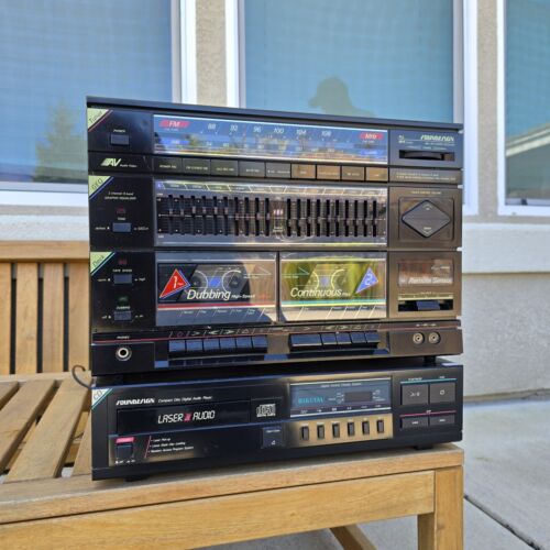 Vintage Soundesign Model 5871 AMFM Radio Double Cassette GEQ Vintage Soundesign Model 5871 AMFM Radio Double Cassette GEQ