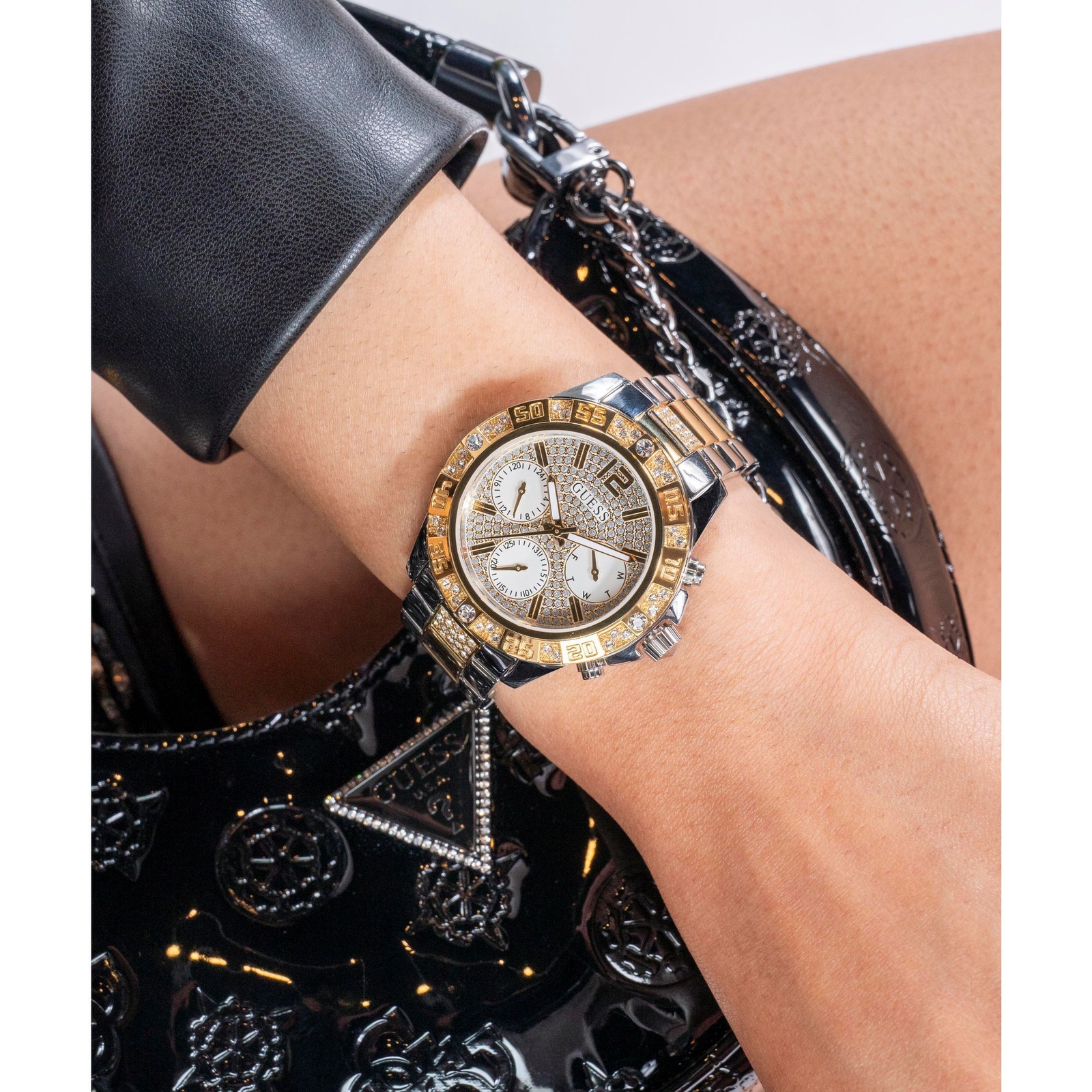 Pre-owned Guess Ladies Watch Wristwatch Majesty Gw0771l3 Stainless Steel