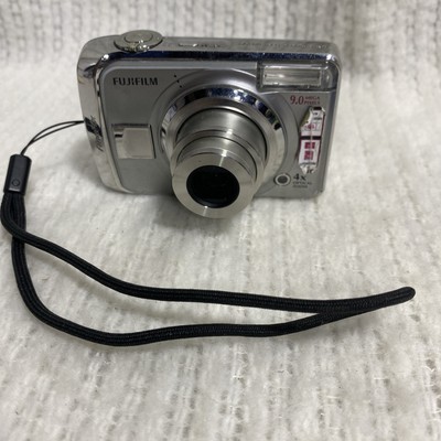 カード、リーダー付⭕️【動作確認済み】FUJIFILM FinePix A900 Fujifilm FinePix A900 9.0MP Digital Camera Silver - No Memory Card