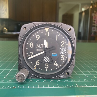 1730000-2, MAC118, Bendix Aircraft Encoding Altimeter Indicator