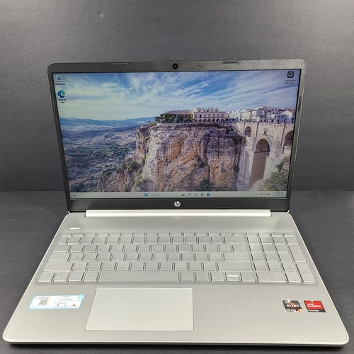 名作 HP Laptop 15.5 15s-eq2xxx Windowsノート本体