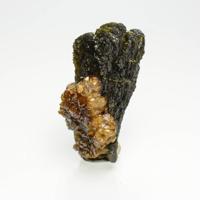 Grenat (var. andradite) sur épidote - Région de Kayes, Mali