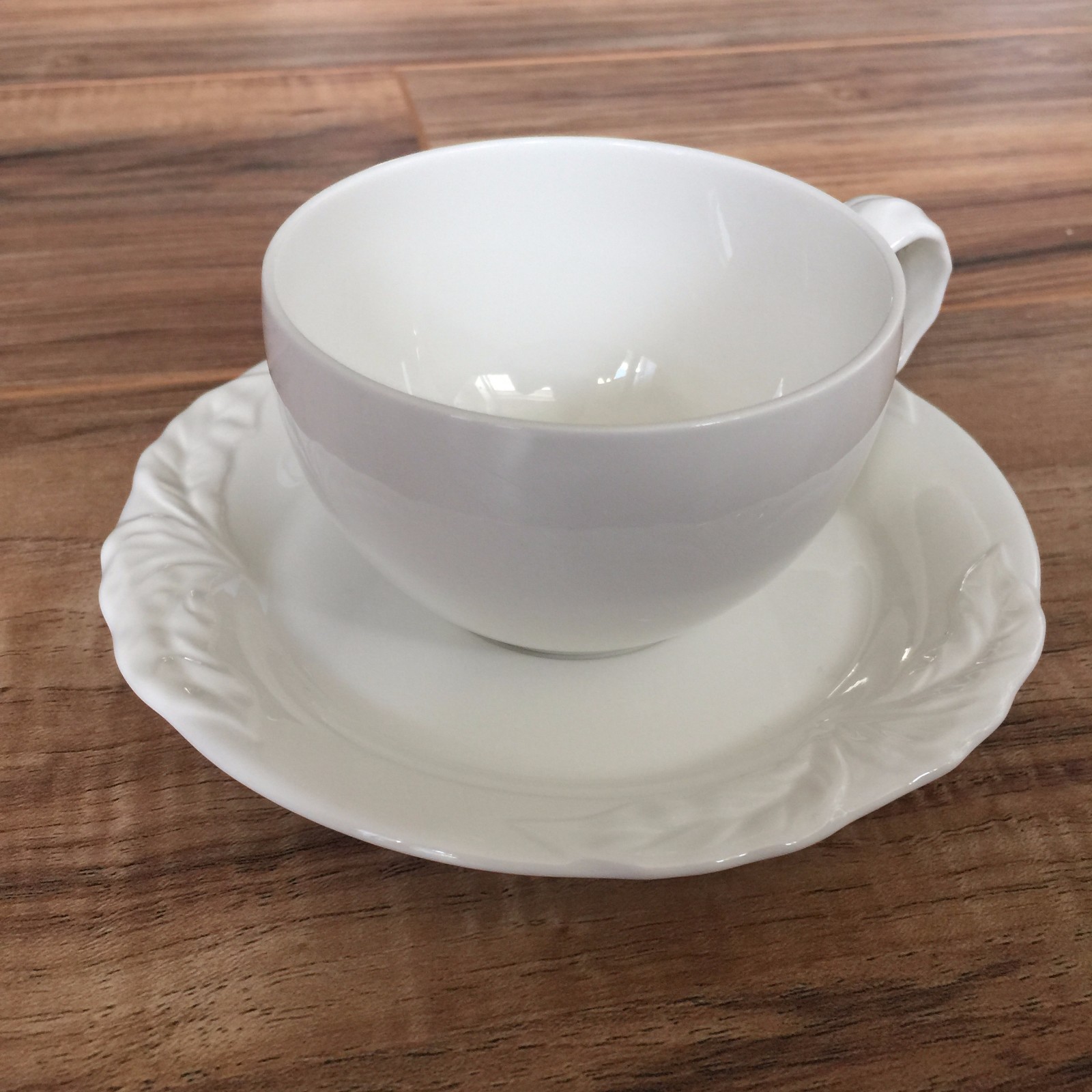 Villeroy & Boch Foglia Teacup Cup Saucer Fine China Luxembourg Replacement