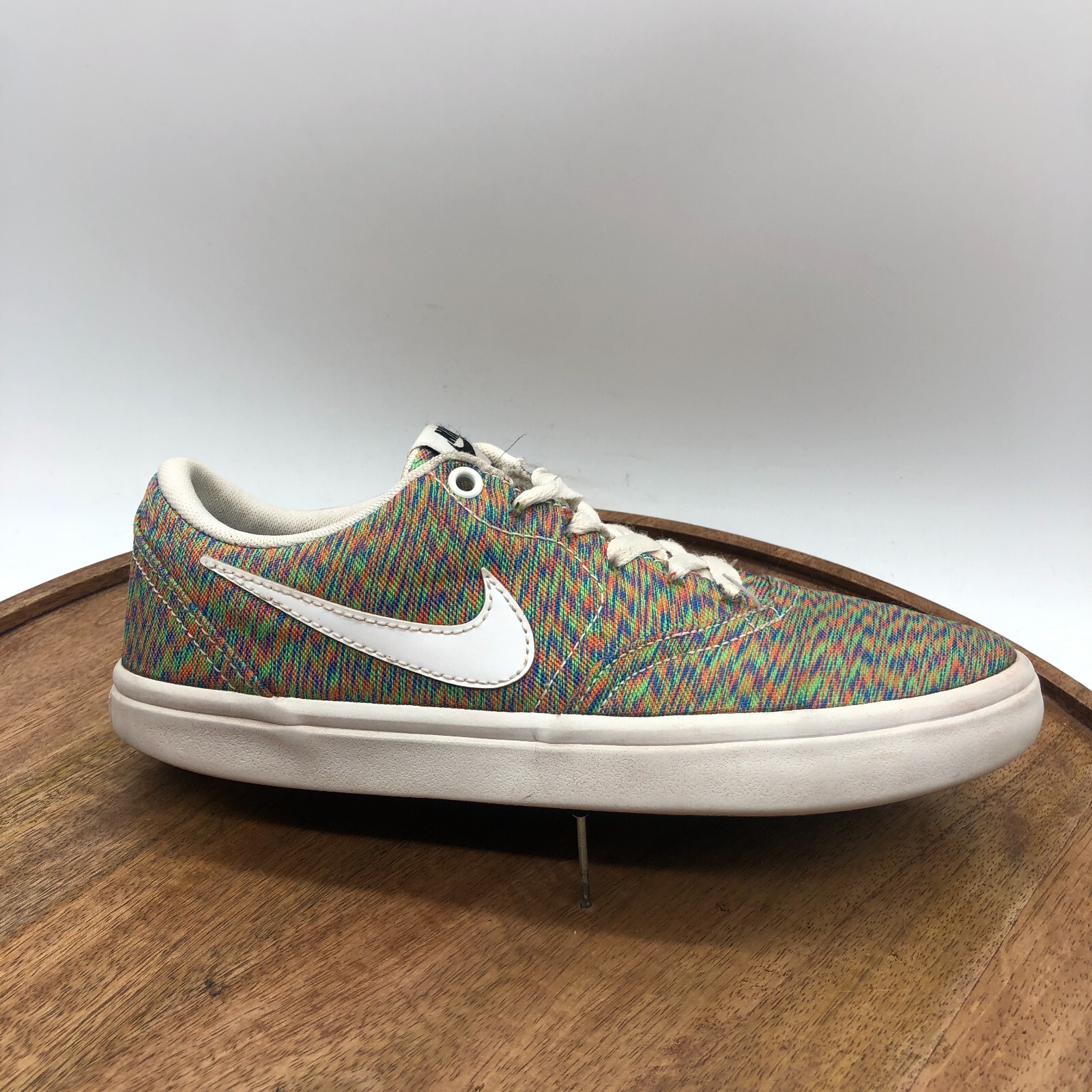 nike check solar women's