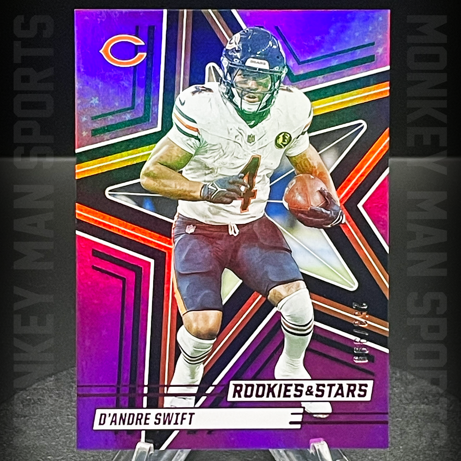 2025 Rookies & Stars - D'Andre Swift #/999 - #65 PURPLE HOLO BEARS MINT