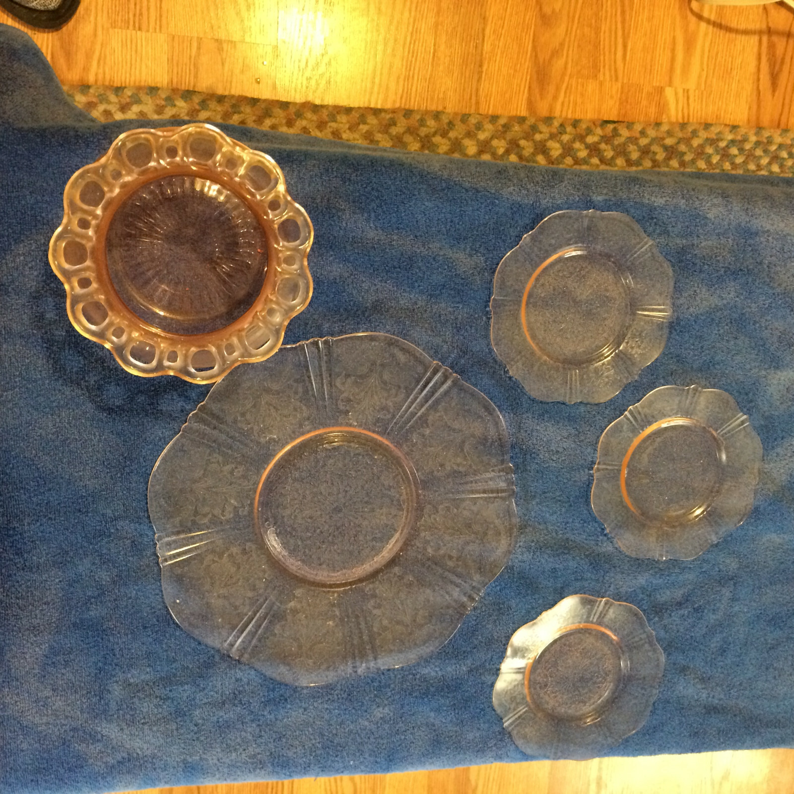 vintage depression glass =cake plate with 3 small plates & cookie jar.
