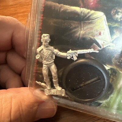 28mm Dutch (Future Robot ) By Studio Miniatures Z-Clipz