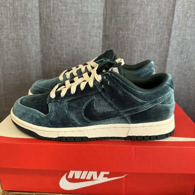 Nike Dunk Low Velvet Dark Atomic Teal Size 8 Women s DZ5224-300