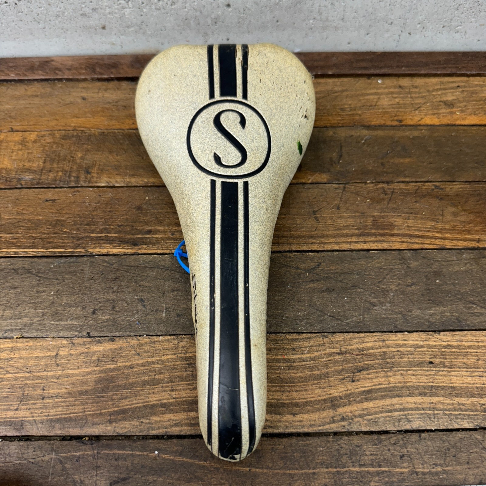 Vintage Schwinn Stinger Seat S Sparkle White Black Stripe