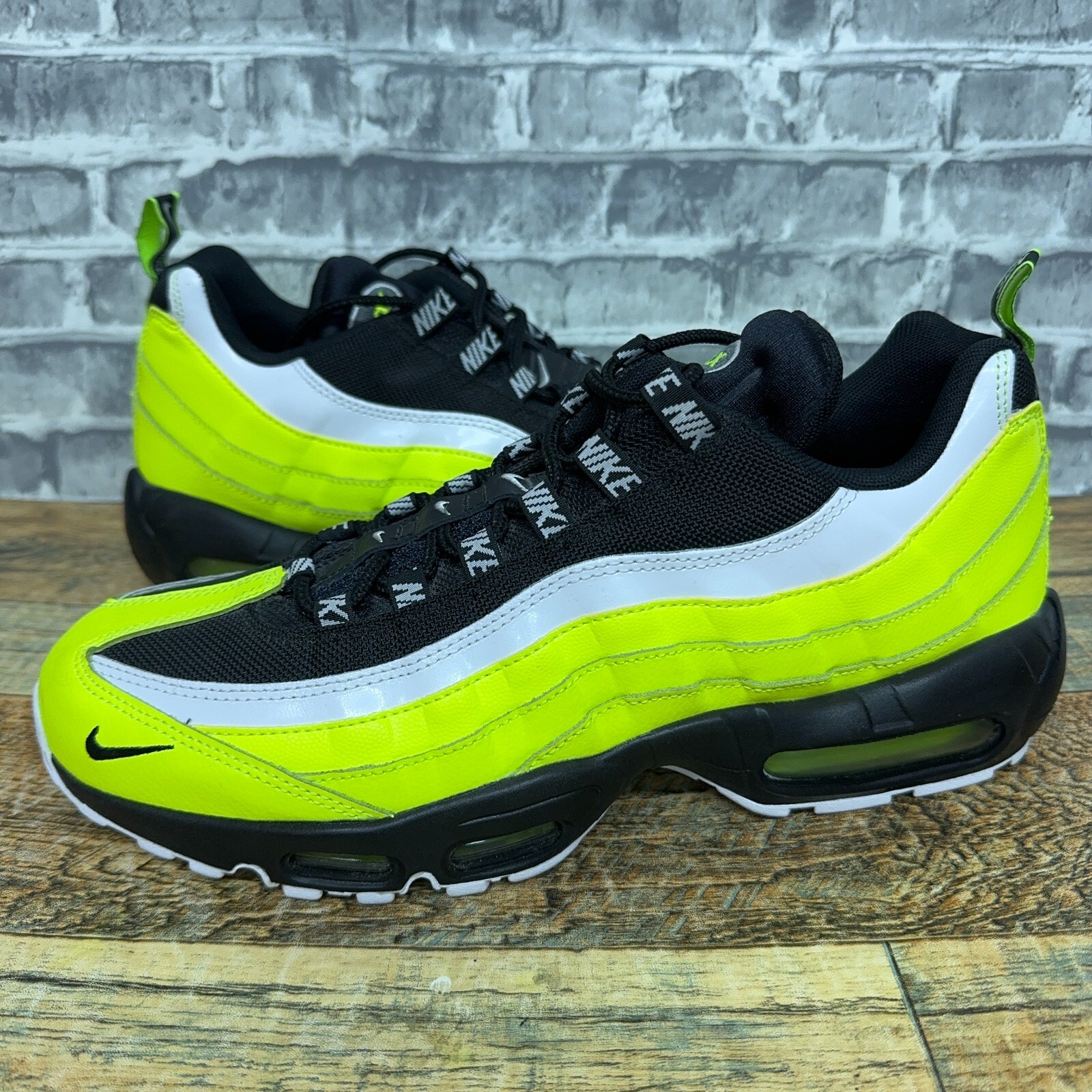 Nike Air Max 95 PRM Reverse Volt Black White 538416-701 Mens