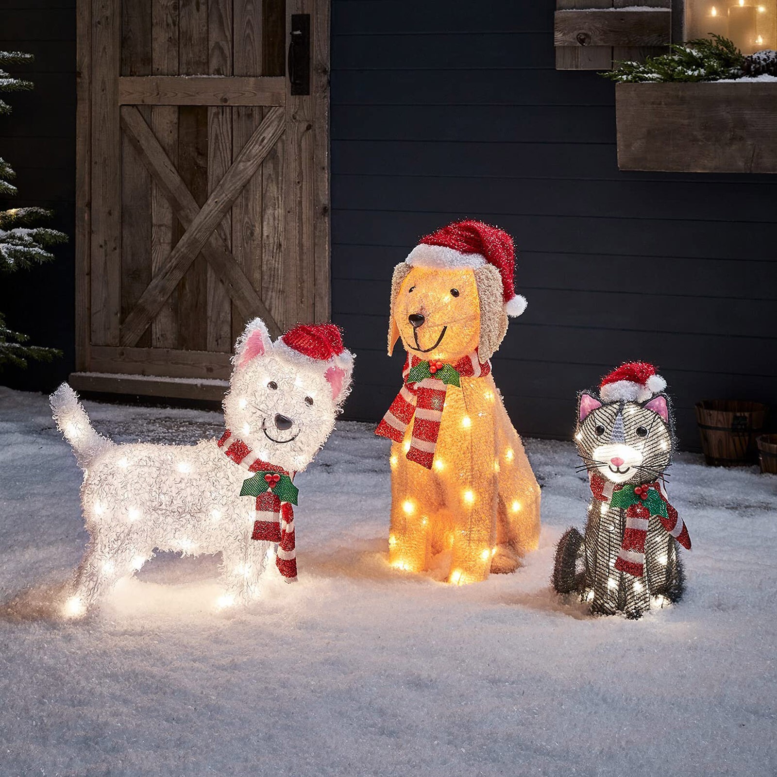 enchanting-outdoor-christmas-cat-decorations-a-complete-guide-decor