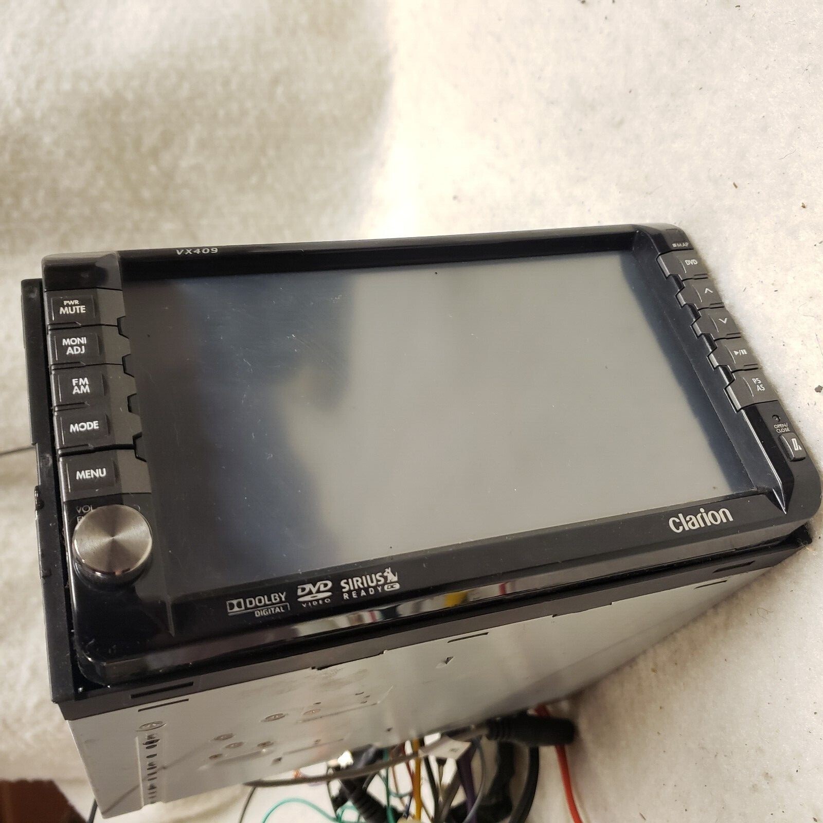 Clarion VX409 6.5-Inch Double-DIN Multimedia Station with