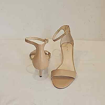 Nine West Women s Leisa Leather kitten Heeled strap Sandal Size
