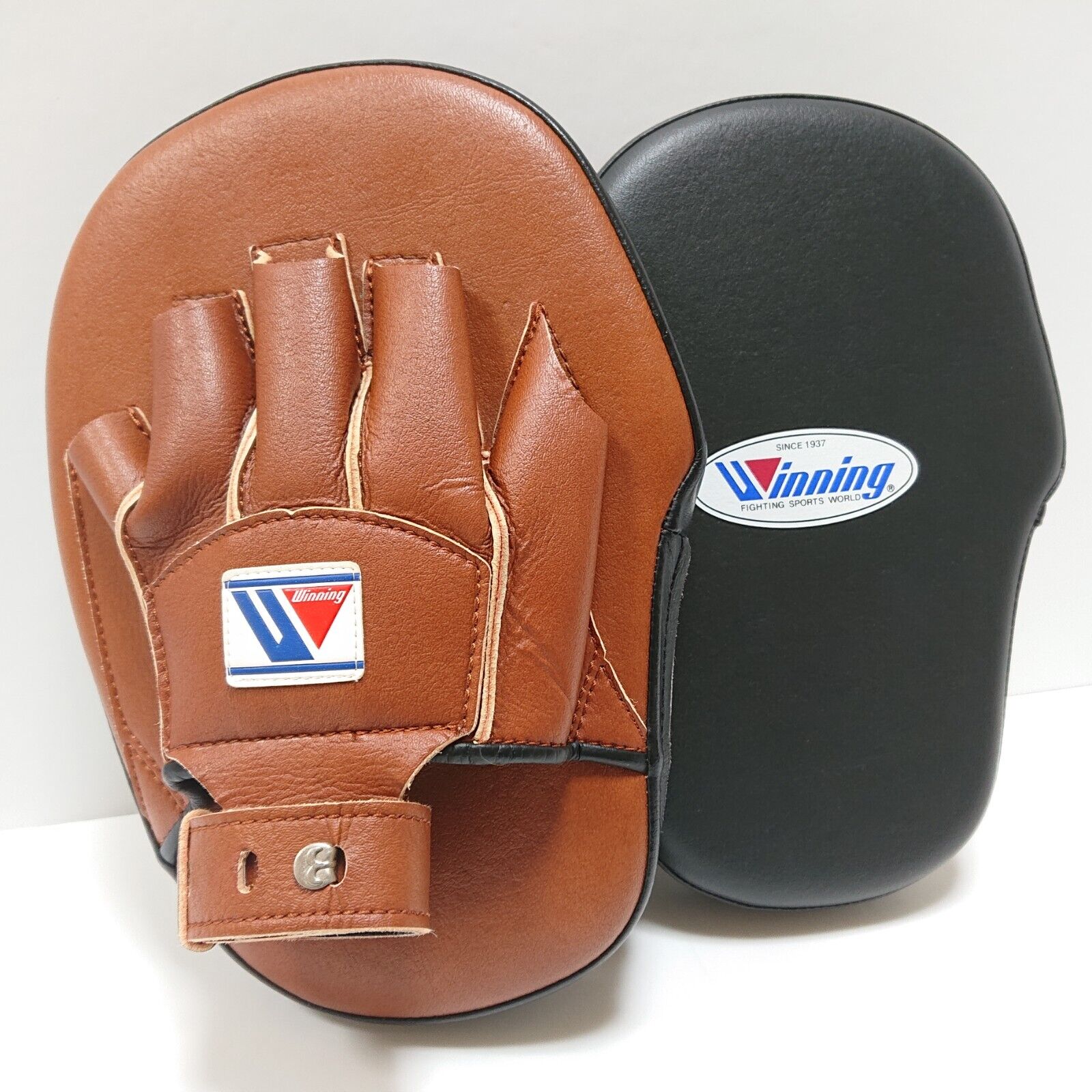 Winning Boxing CM-20 Punching Mitts pads from japan In Stock Winning Boxing CM-20 Punching Mitts pads from japan In Stock