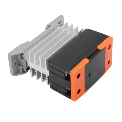 Solid State Relay Small DA Power Distribution Controller with Heat Sink DC 3 32V