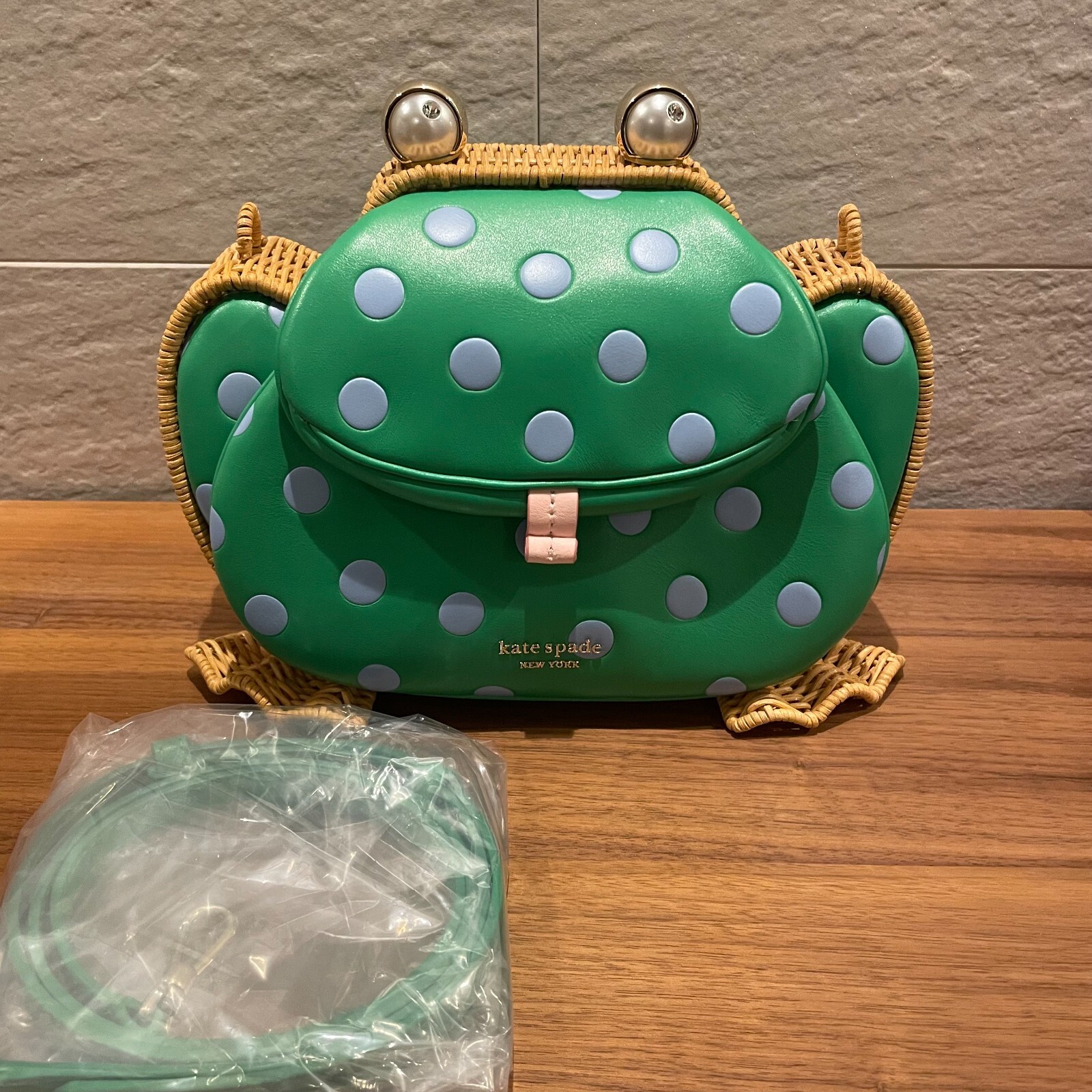 Kate Spade New York Lily Polka Dot Wicker 3D Frog Leather