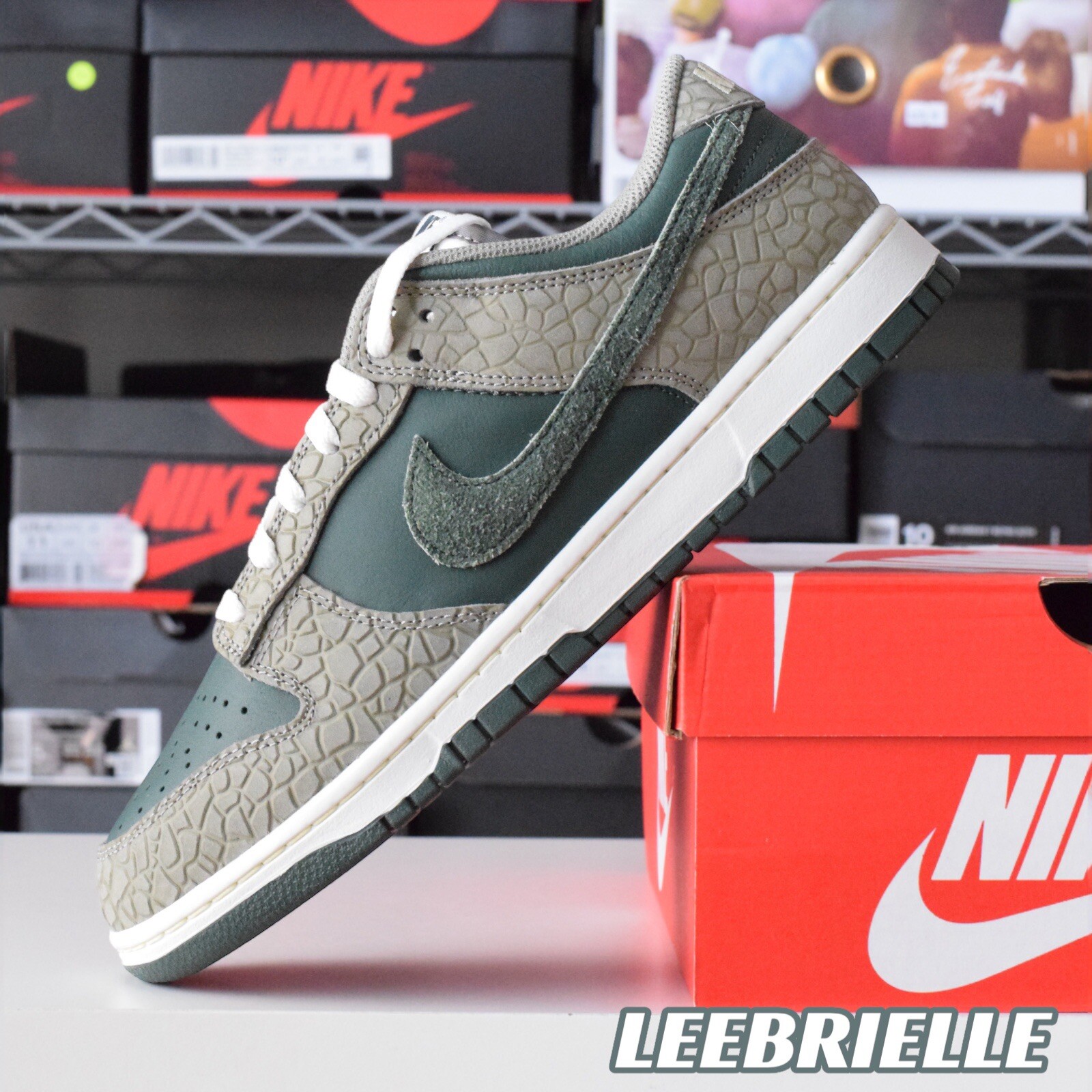 NIKE DUNK LOW RETRO PRM PREMIUM DARK STUCCO GREY VINTAGE NIKE DUNK LOW RETRO PRM PREMIUM DARK STUCCO GREY VINTAGE