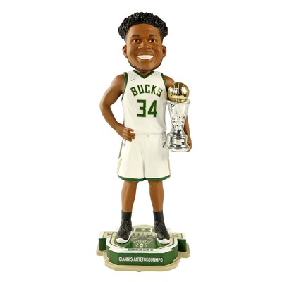 Милуоки Бакс Яннис Адетокоунмпо - чемпион НБА 2021 года, MVP-болван