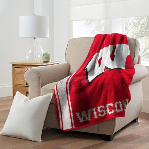 Одеяло из шерпы Northwest NCAA Wisconsin Badgers