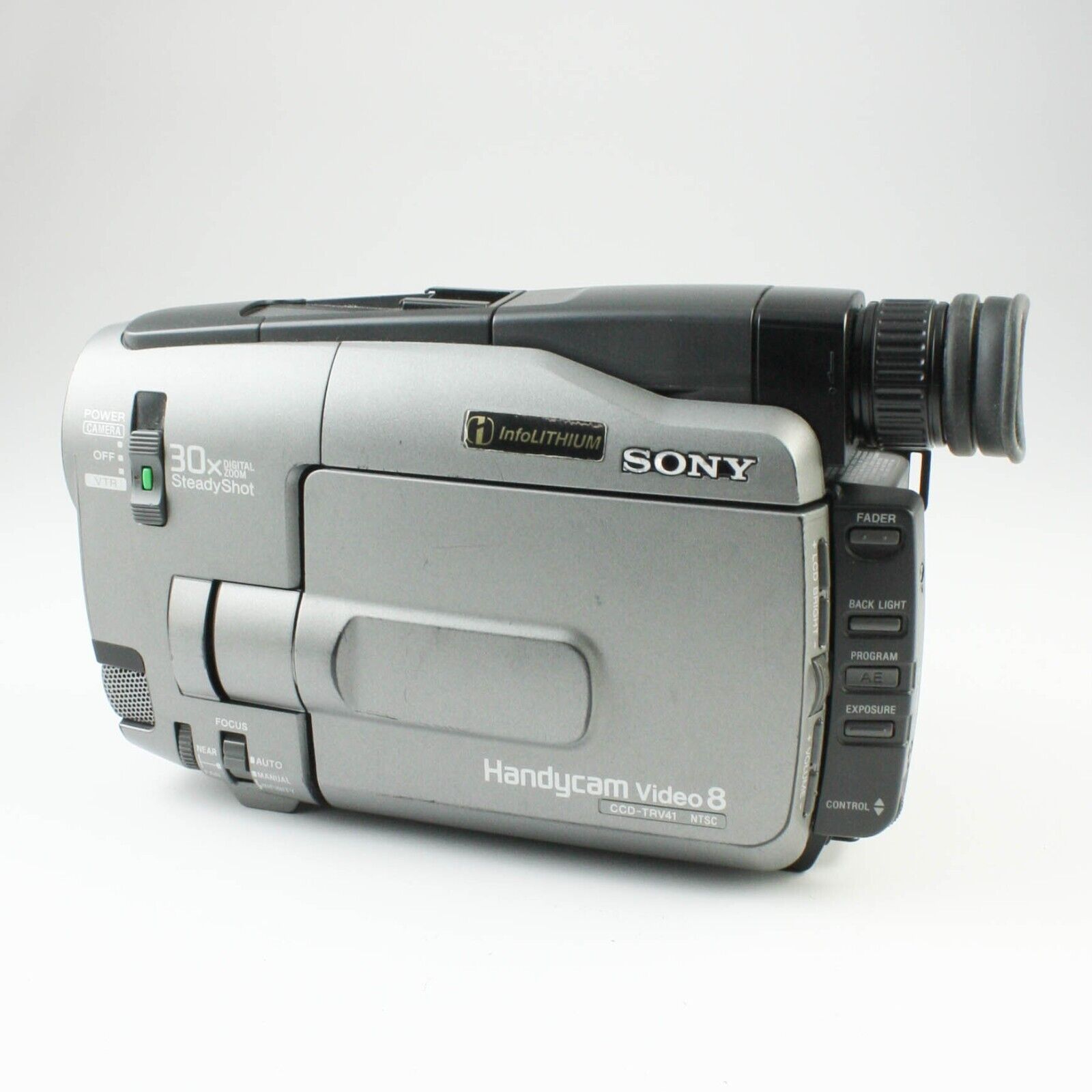 Sony Handycam - Video8 Recorder - CCD-TRV41 - W/Extras Sony Handycam - Video8 Recorder - CCD-TRV41 - W/Extras