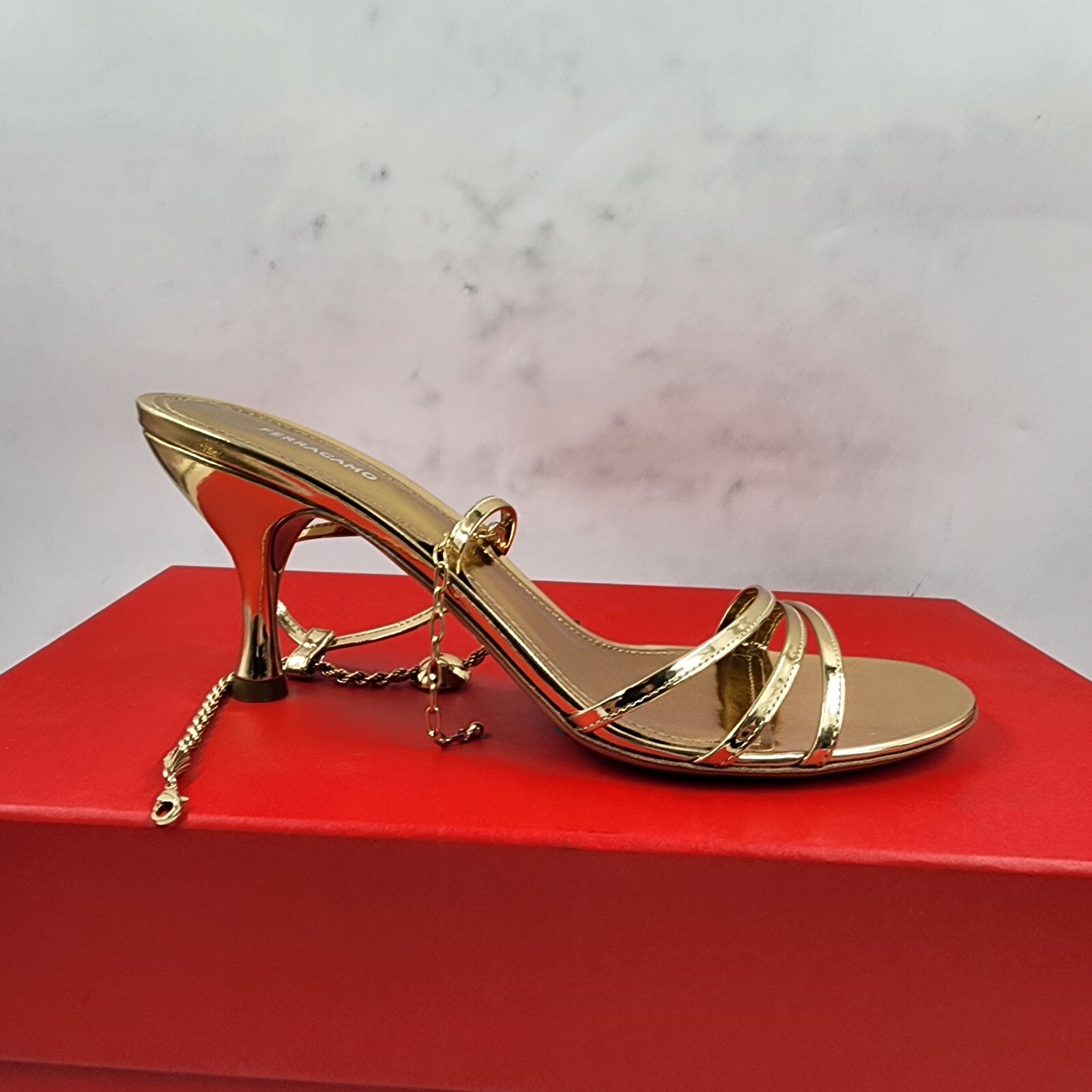 Ferragamo Denise Ankle Chain High Heel Sandals Women's 7 Gold Luxe Claw Closure - Picture 11 of 15