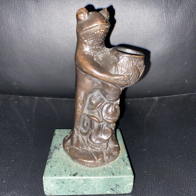 Grenouille  - Ancien Sujet En  Bronze Ã  Patine NuancÃ©E Art Deco SÃ»R Marbre