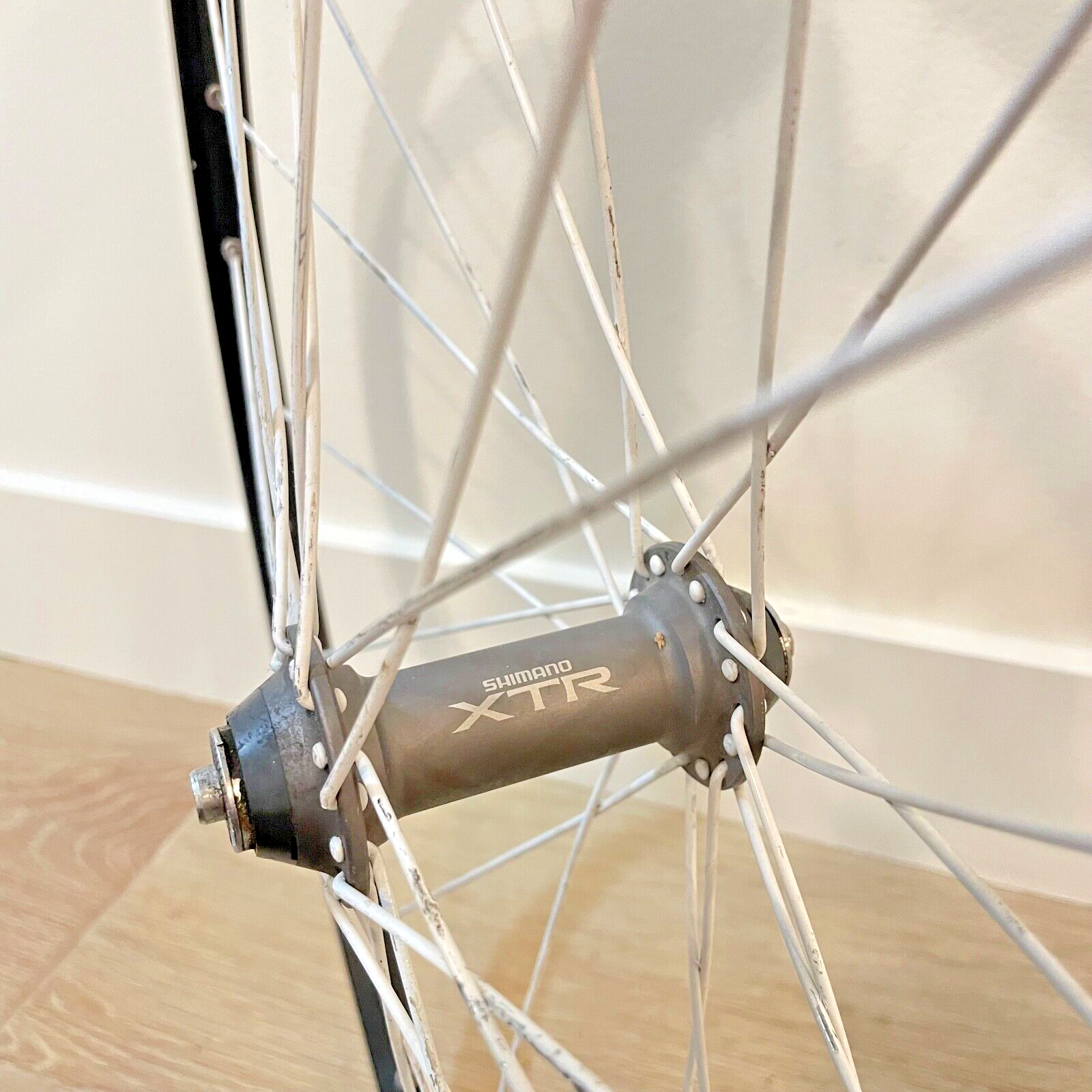 old MTB SUNRIMS×SHIMANO  26インチ Shimano XTR Front Wheel 26 inch Sunrims CR18 HB-M950 Japan