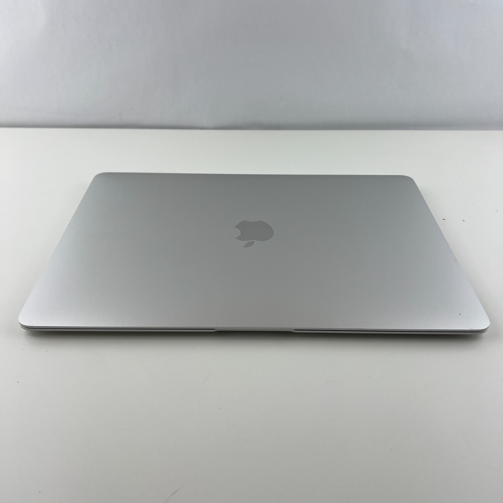 MacBook Air 13 2018 Silver 1.6 i5 8GB 128GB SSD Monterey + Very Good + Warranty - Picture 8 of 12