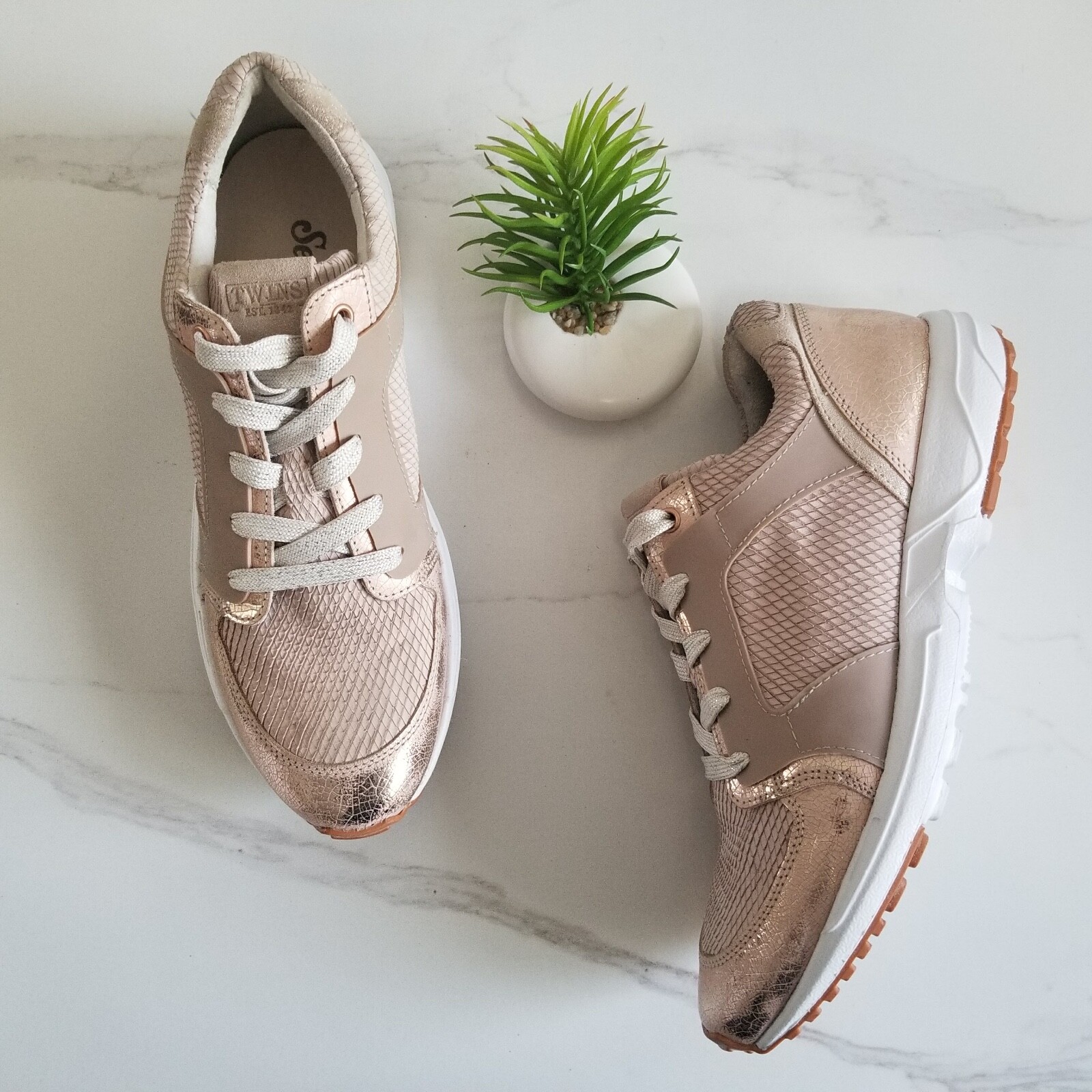 clarks hidi holly rose gold