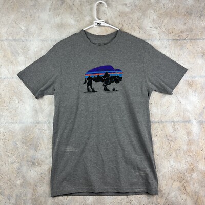 Patagonia Men s Regular Fit Size Medium Bison Buffalo Graphic Gray T-shirt