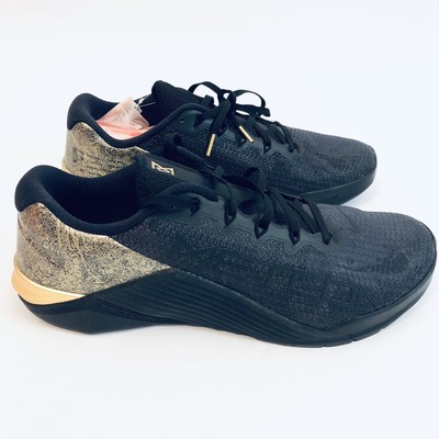 nike metcon 5 black gold