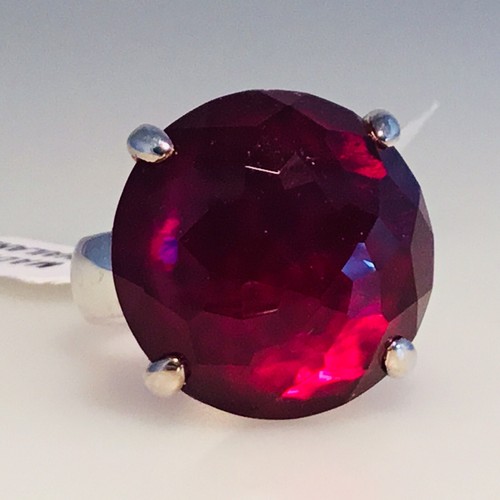 Pre-owned Rock Candy Ippolita 925  Large Round Stone Ring Size 7 In Cherry