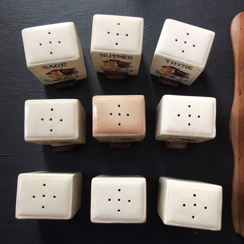 Fred Roberts Company Vintage Ceramic Chicken Spice Rack Japan