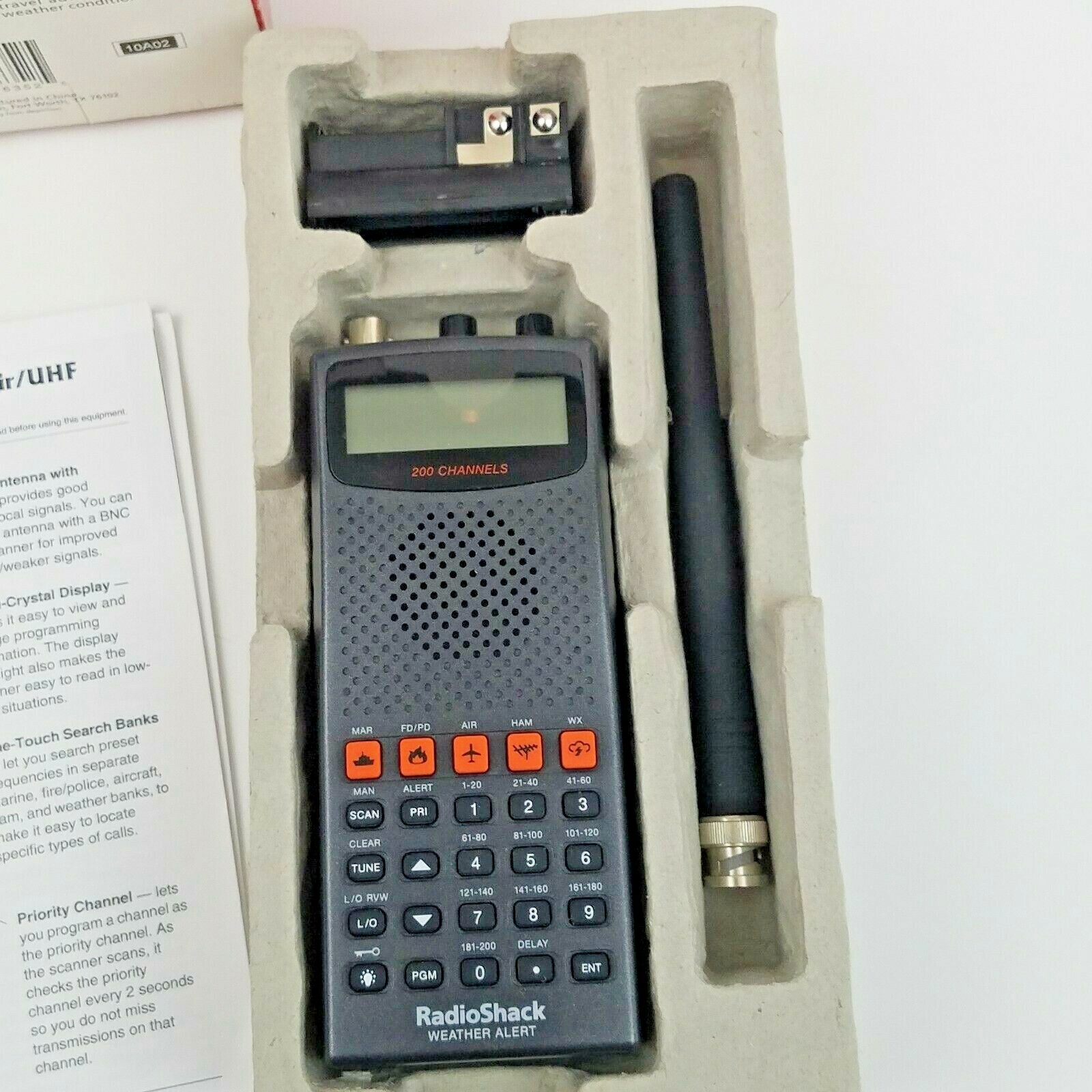 Radio Shack Pro-82 200 Channel Handheld AIR Police Fire EMS Weather Scanner Orig
