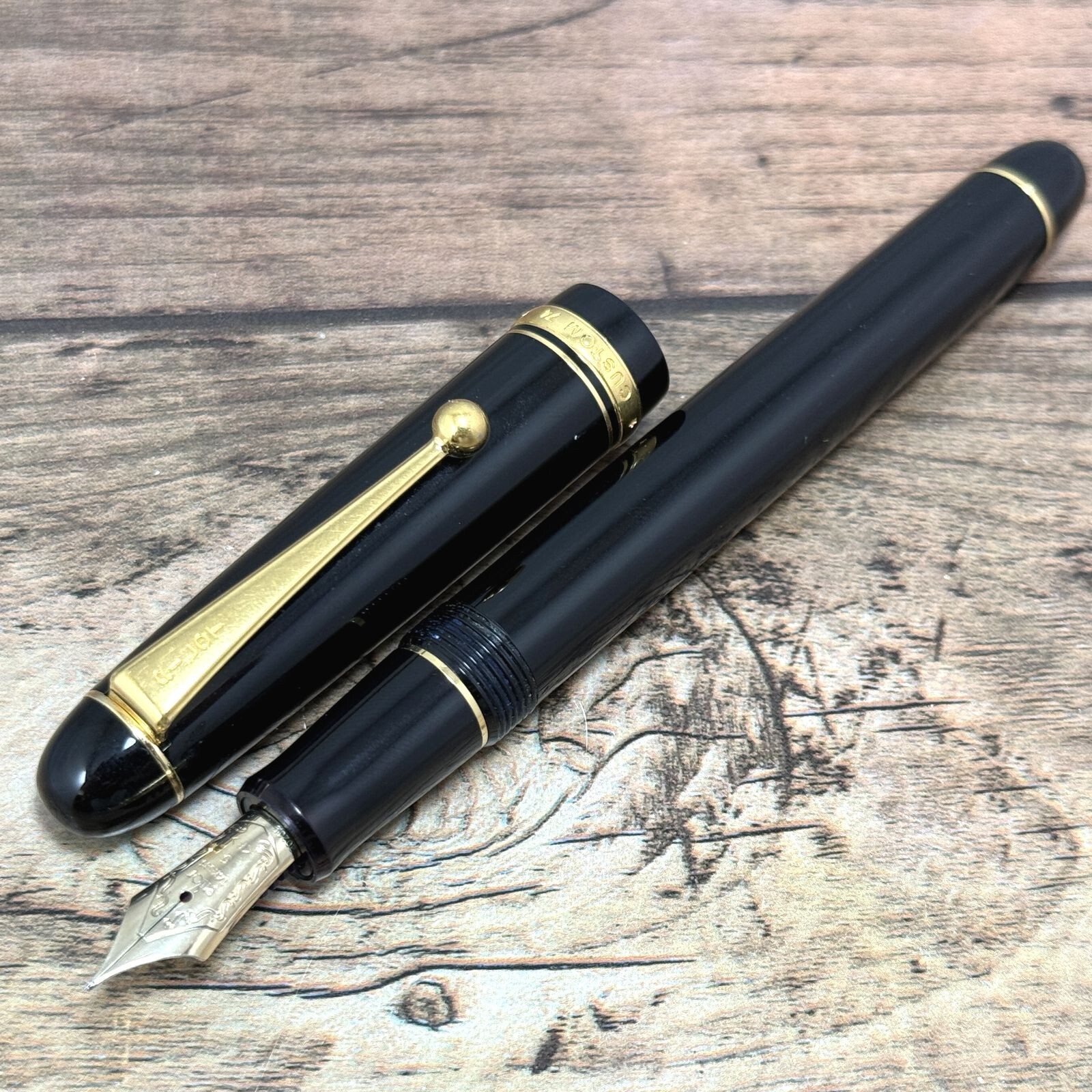 PILOT CUSTOM 74万年筆 14K-585 EUC] PILOT CUSTOM74 14k-585 GOLD NIB:F FOUNTAIN PEN VINTAGE