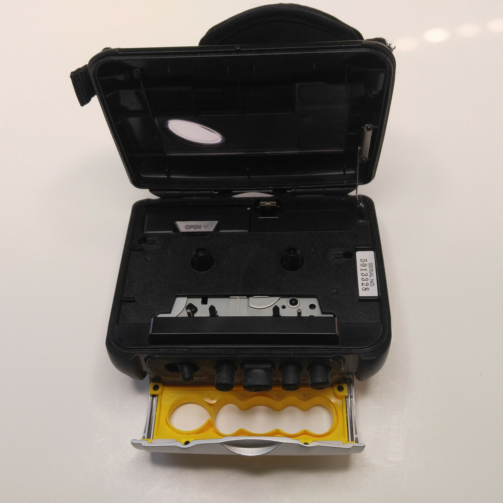 Sony Walkman Sports WM-FS421 TV/Weather/FM/AM Radio Auto-R Cassette Tape Player