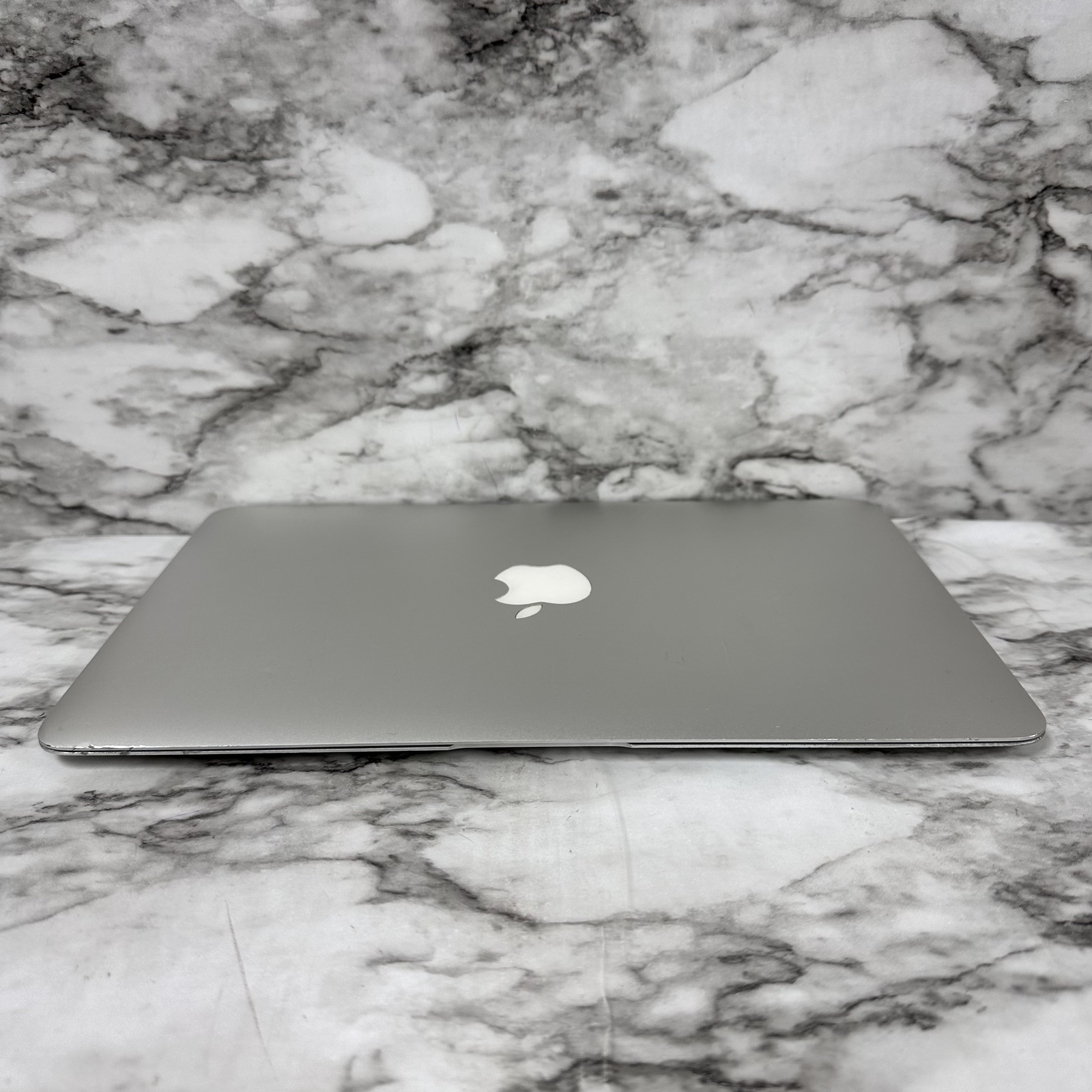 Apple MacBook Air 11-Inches Late 2012 Intel Core i5 1.7GHz 4GB RAM 128GB SSD - Picture 5 of 12