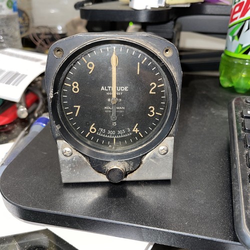 Kollsman Aircraft Ultralight Altimeter. 127K0211221のeBay公認海外通販｜セカイモン