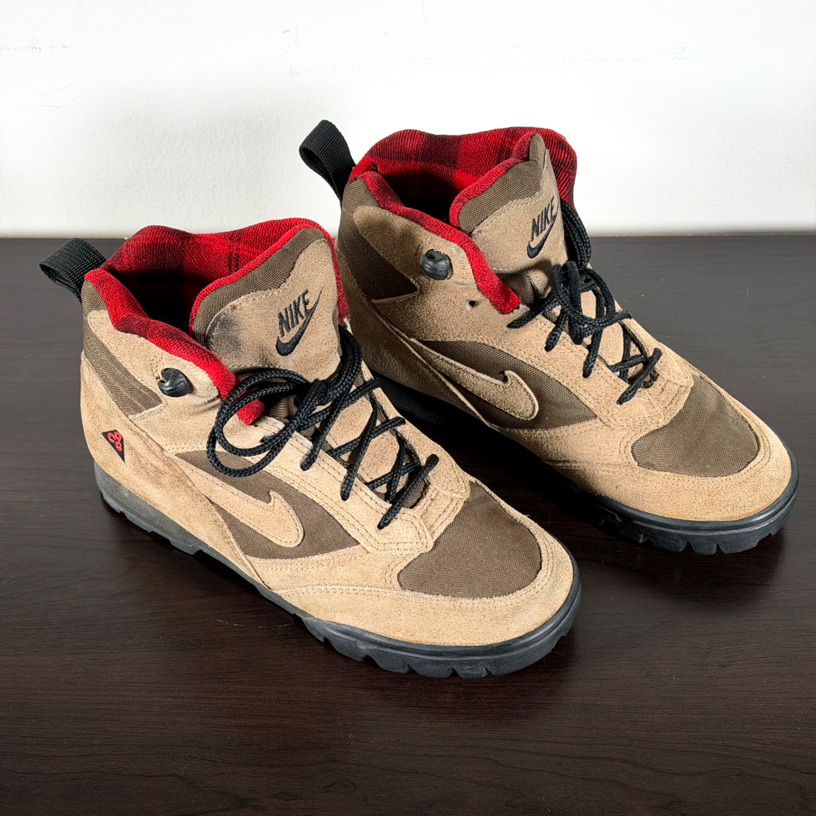 VTG 90's Nike Men's ACG Hiking Boots Style Suede Brown Plaid Size