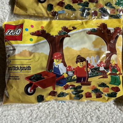 LEGO Fall Scene Seasonal (40057) NEW Sealed Rare Set